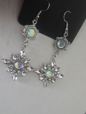 Paparazzi Summer Daze Green Earrings NWT